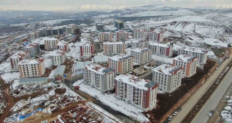 Elazığ’da deprem konutlarında sona geldi: Depremzedeler gün sayıyor