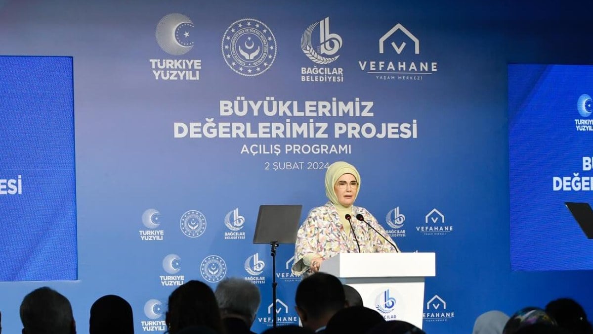 Emine Erdoğan, Vefahane Yaşam Merkezi’nin açılışına katıldı