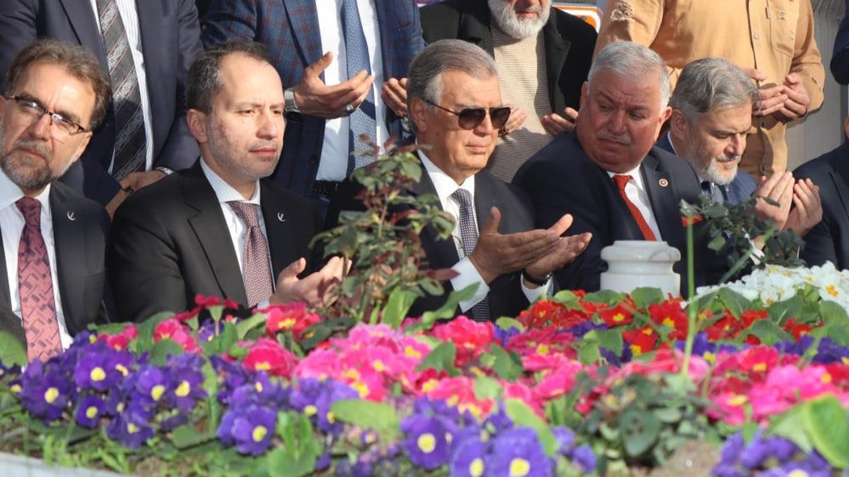 Eski başbakan Necmettin Erbakan, ölüm yıl dönümünde anıldı