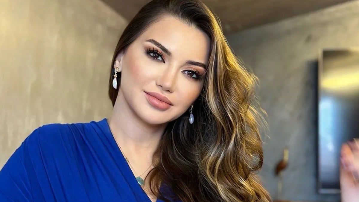 Esra Ezmeci tesettür taktı, sosyal medya karıştı! “Maşallah Esra Hanım”