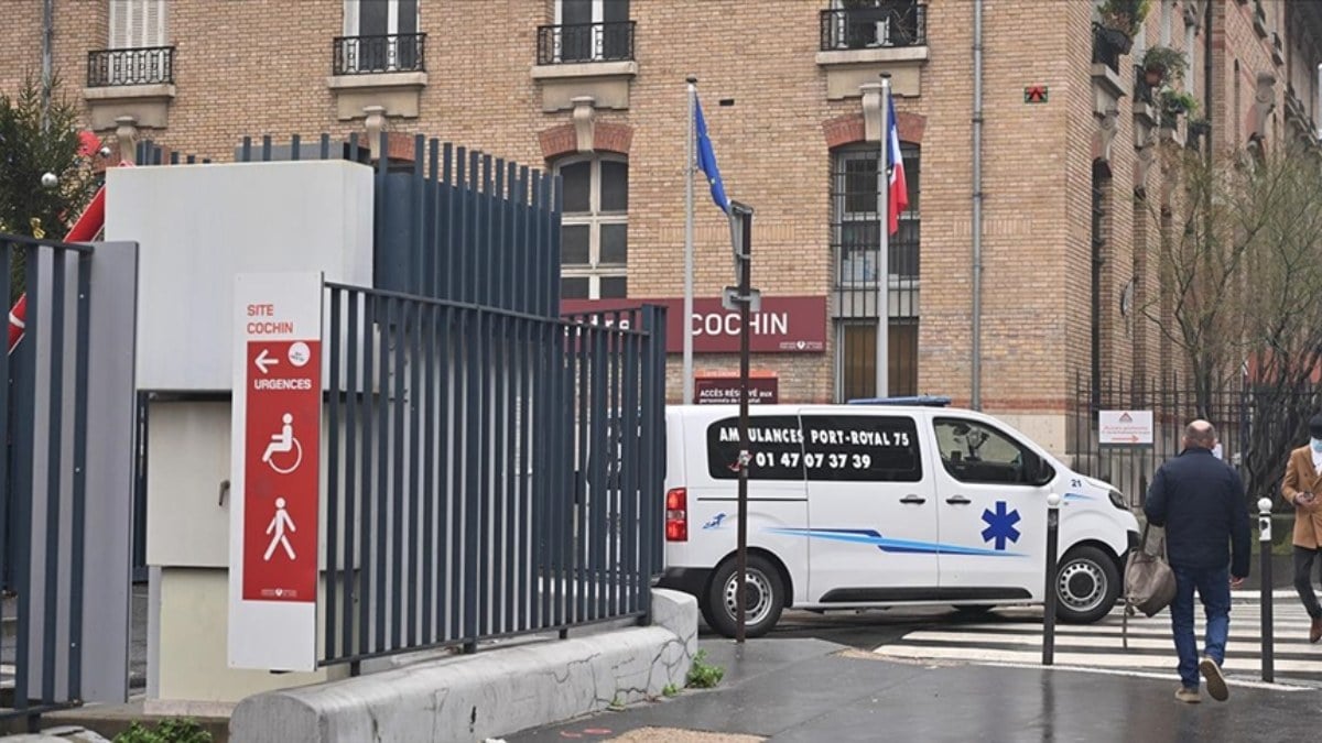 Fransa’da eylem krizi… Çiftçilerin ardından sağlıkçılar da sokağa indi