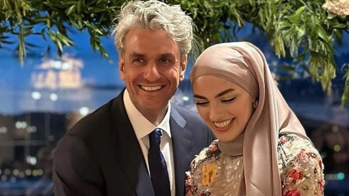 Güldür Güldür’ün Mesut’u Uğur Bilgin’den eşiyle aşk pozu!