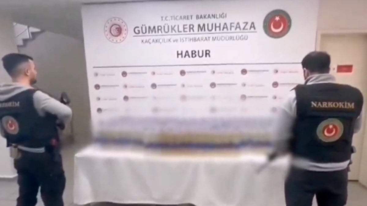 Habur Gümrük Kapısı’nda 345 kilo sıvı metamfetamin ele geçti