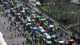İspanya’da çiftçi isyanı: Madrid’de traktörlerle eylem yaptılar