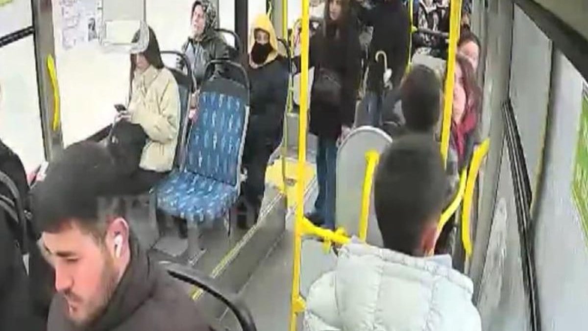 Isparta’da otobüs şoförü fenalaşan genç kızı hastaneye yetiştirdi