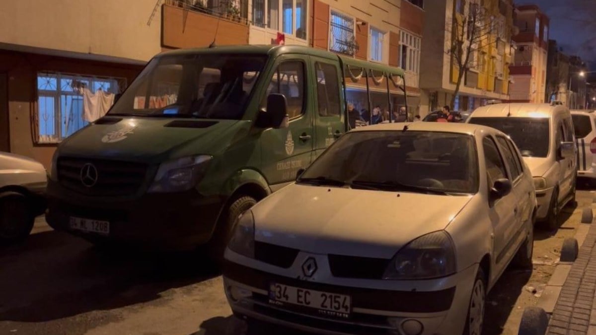 İstanbul Bağcılar’da bir şahıs annesini bıçaklayarak öldürdü