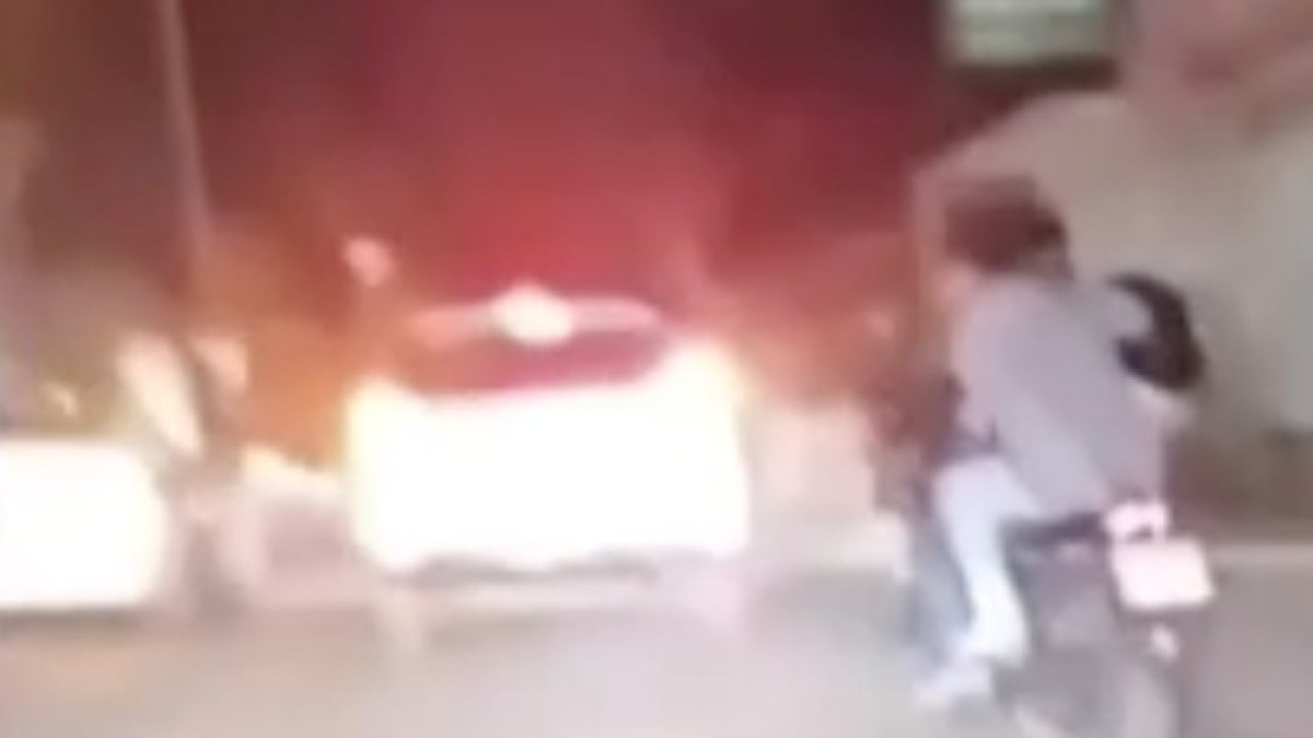 İstanbul Büyükçekmece’de trafiği tehlikeye atan magandalar yakalandı