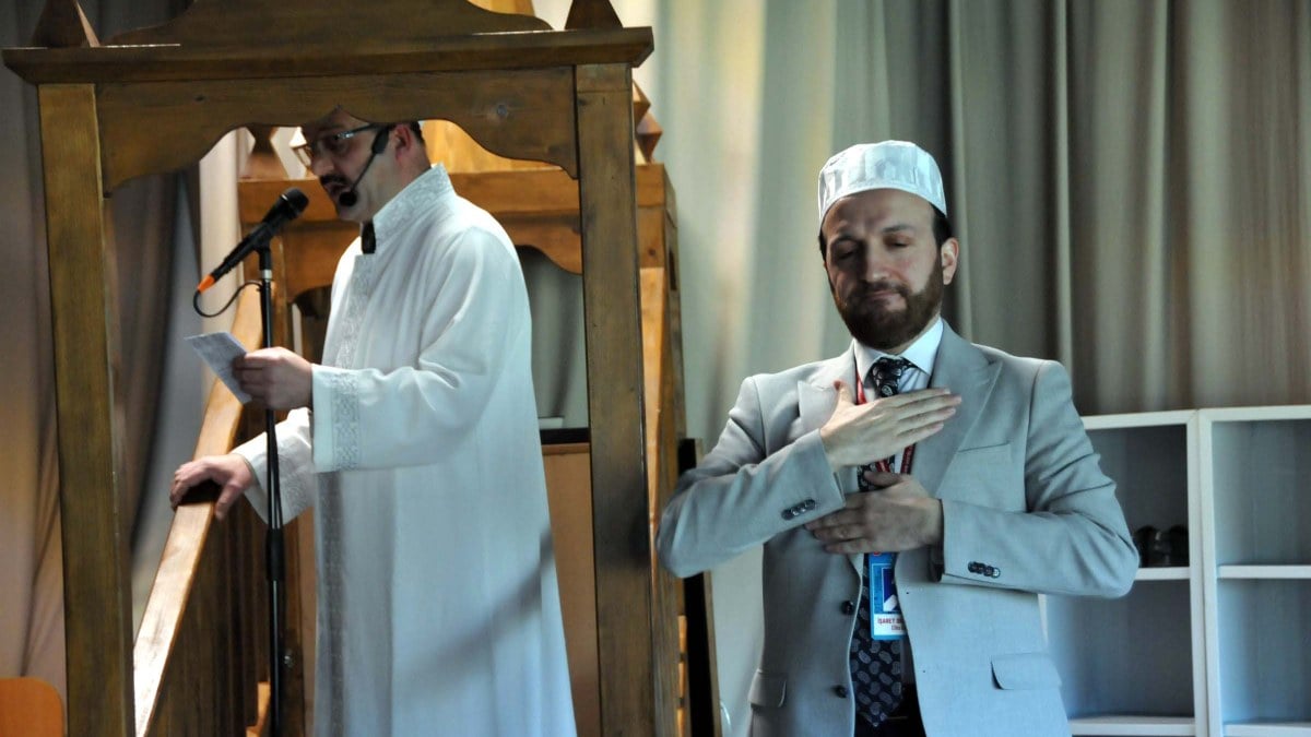 İstanbul Havalimanı’nda anlamlı uygulama: İşaret diliyle hutbe!