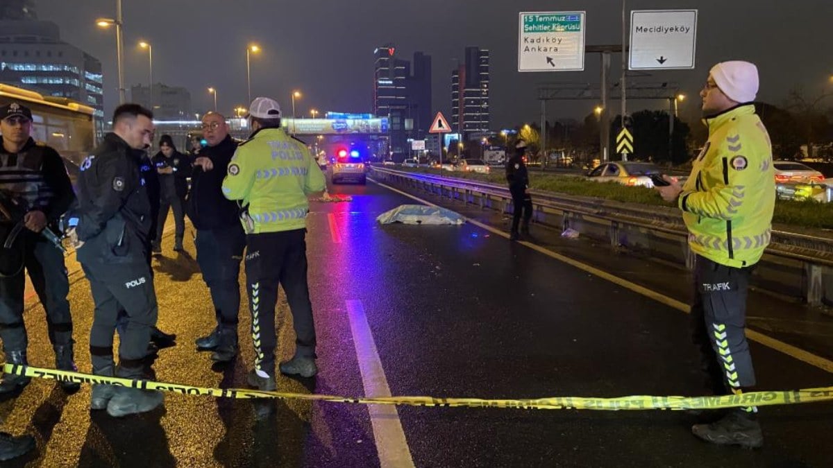 İstanbul Şişli’de bariyerlere çarpan motosiklet sürücüsü can verdi