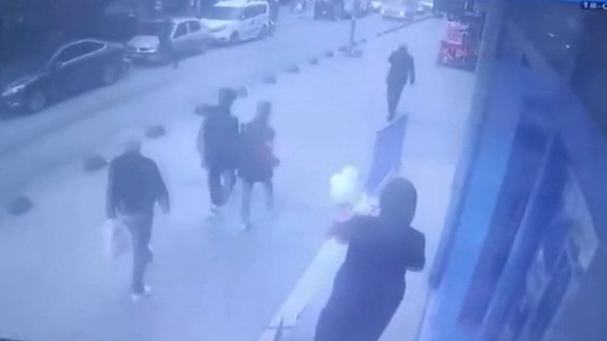 İstanbul’da 195 bin TL’sini çaldılar: Kapkaççıları kovaladı