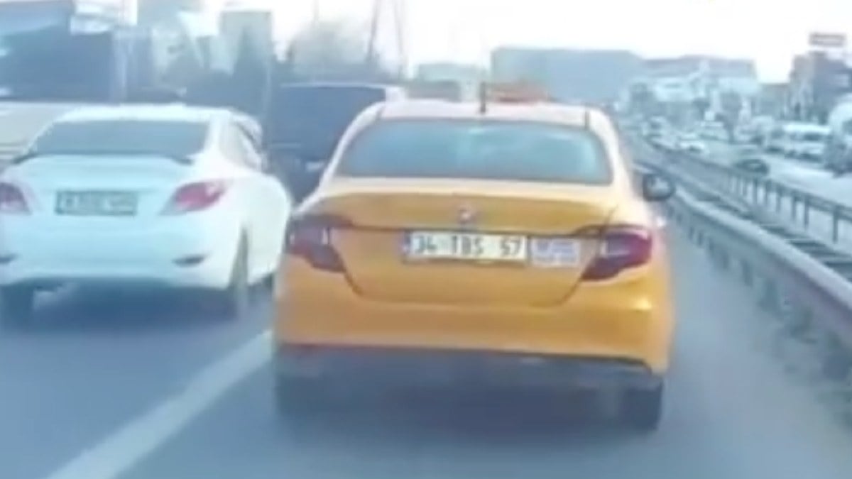 İstanbul’da emniyet şeridini ihlal eden taksiciye ceza yağdı