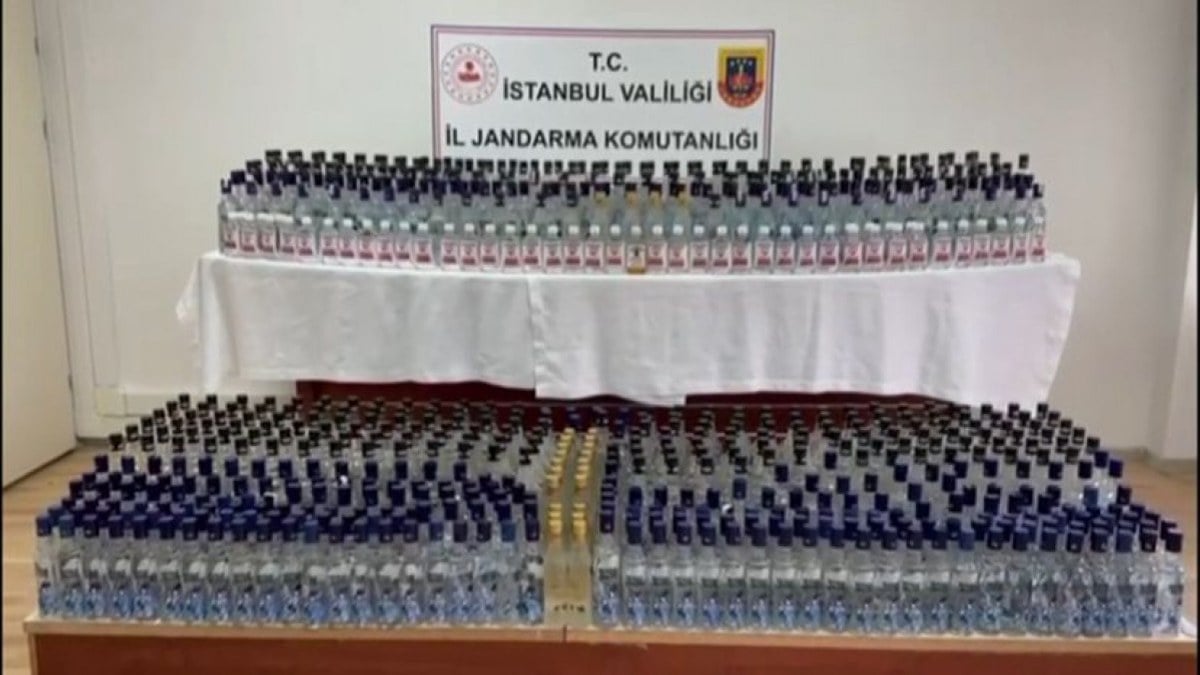İstanbul’da sahte içki operasyonu: 2 kişi yakalandı