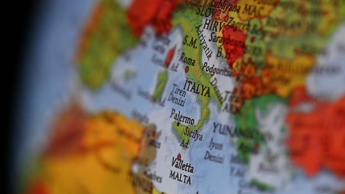 İtalya’da inşaat halindeki yapı çöktü: En az 3 ölü