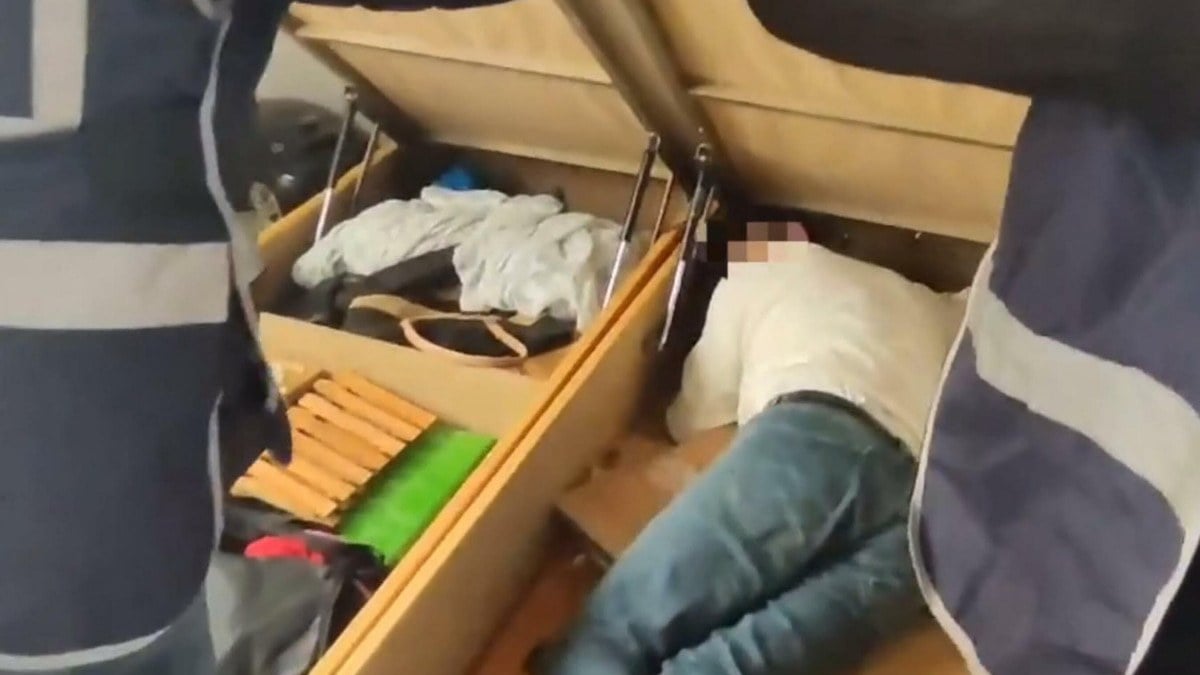 İzmir’de amcasını öldüren saldırgan bazanın içinde bulundu! Tutuklandı