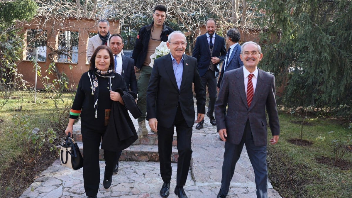 Kemal Kılıçdaroğlu’ndan Yılmaz Büyükerşen’e ziyaret