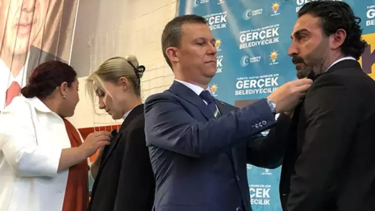 Kırşehir’de Gelecek Partisi’nden istifa eden 1025 kişi AK Parti’ye katıldı