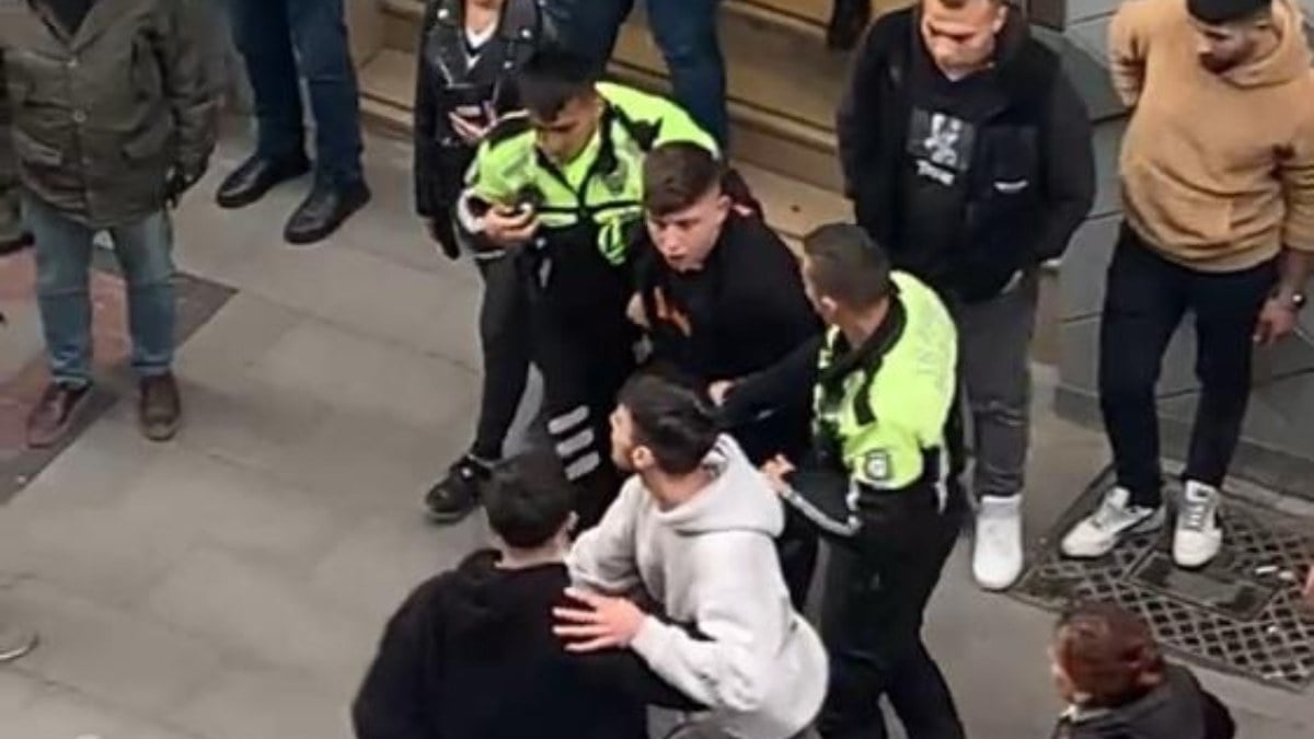 Kocaeli’de tehdit ettiği polise tekme attı, küfretti