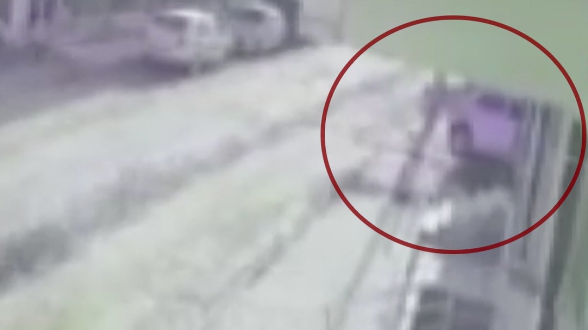 Konya’da otomobilin devrildiği kaza kamerada