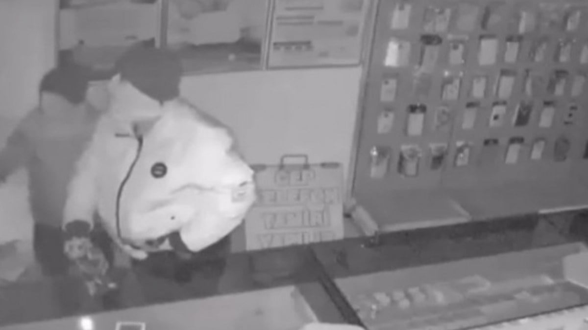 Mardin’de 150 bin liralık hırsızlık güvenlik kamerasınca görüntülendi