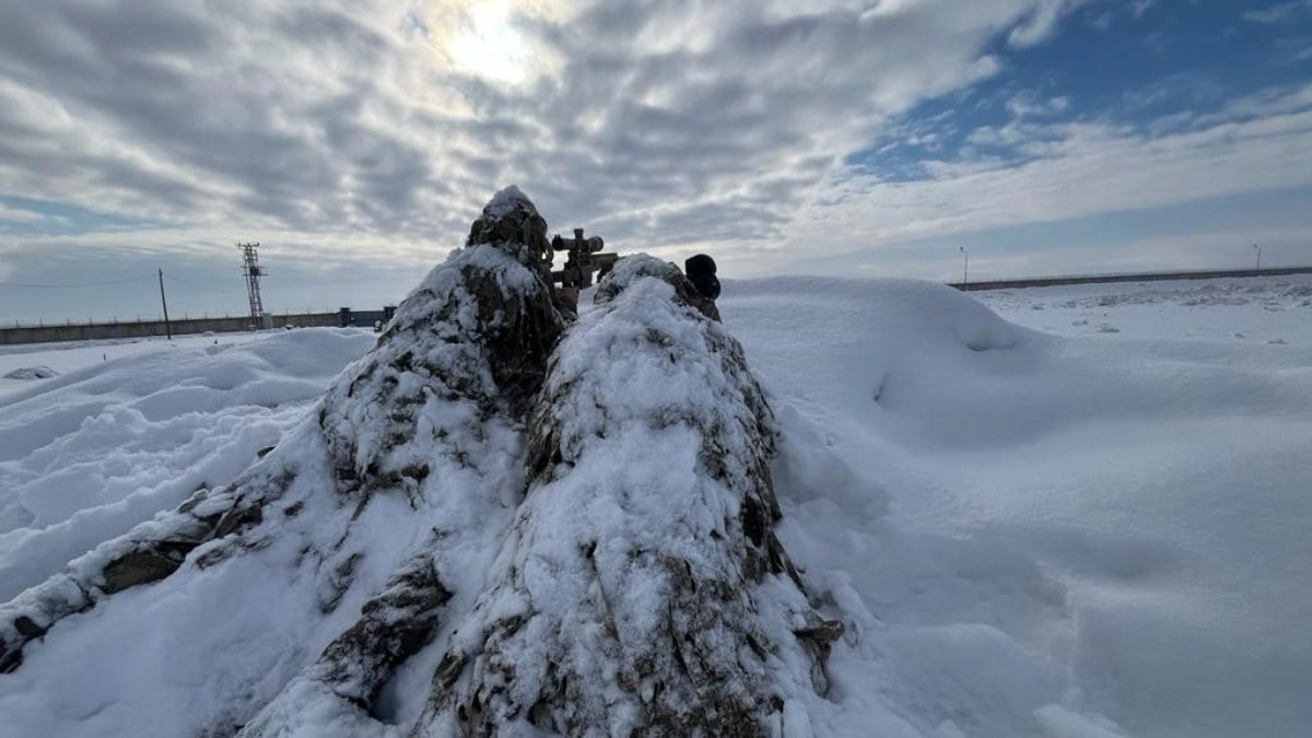 Mehmetçik’in keskin nişancı eğitiminden kareler: “Tek atış, tek vuruş”