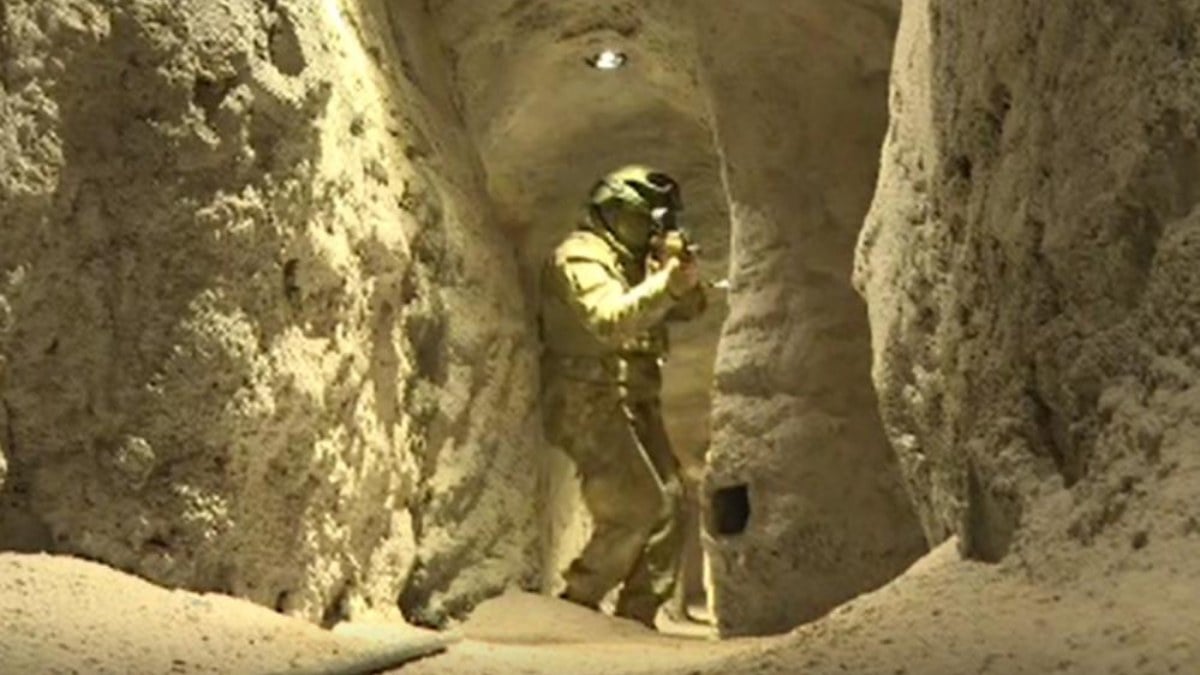 Mehmetçiklerin mağara ve sığınak eğitimi