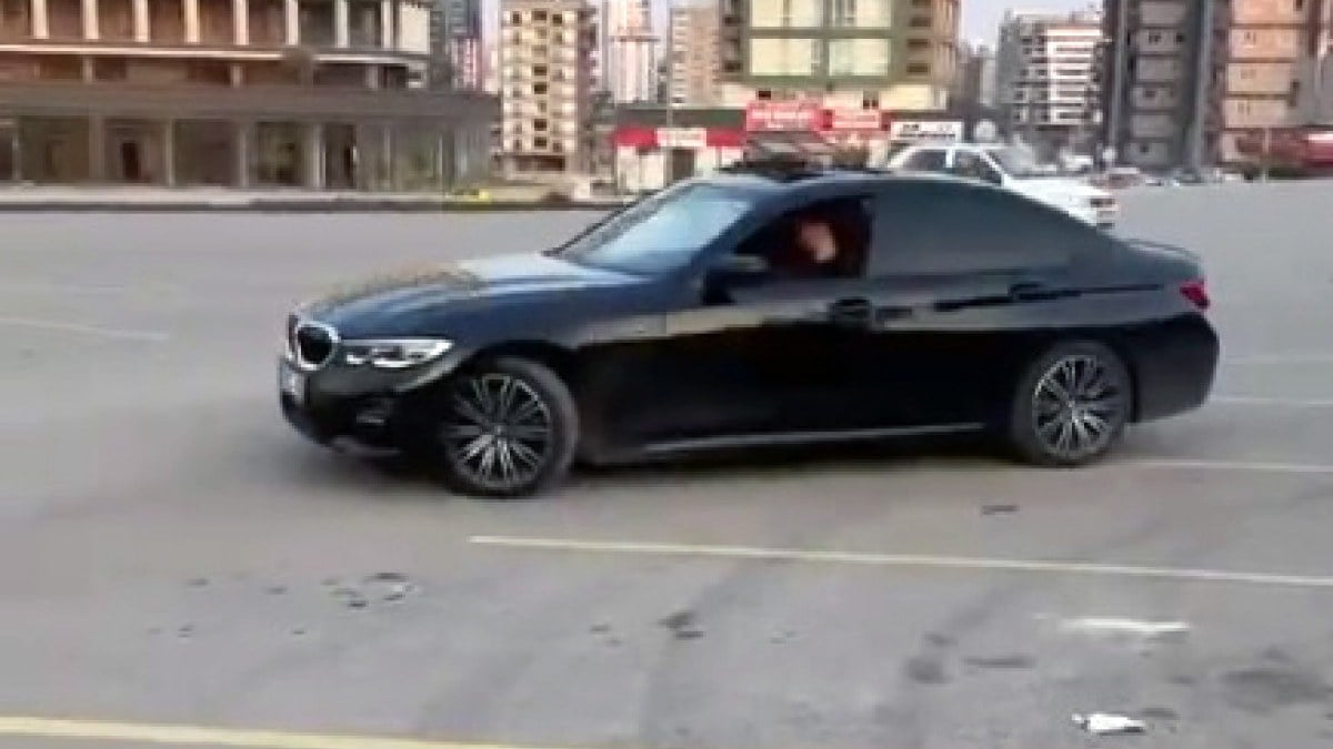 Mersin’de hastane otoparkında drift atan sürücüye ceza