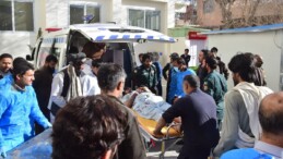 Pakistan’da seçim öncesi bombalı saldırı: Can kayıpları yaşandı