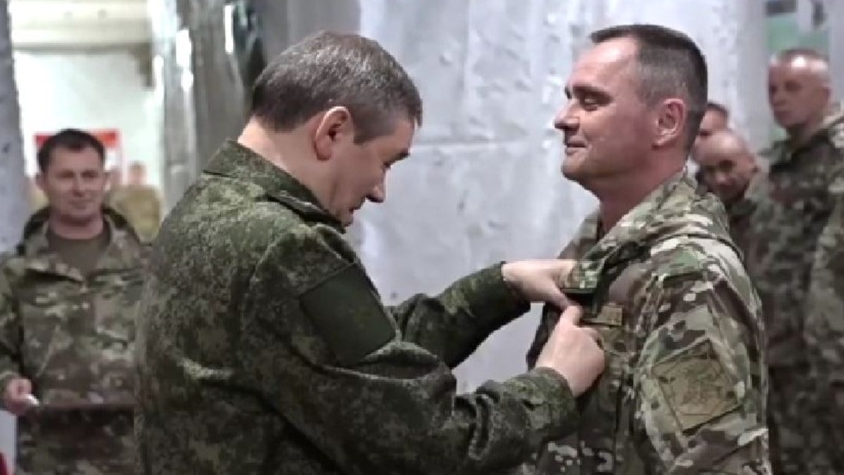 Rusya Genelkurmay Başkanı Gerasimov, ele geçirilen Avdiyivka’ya gitti