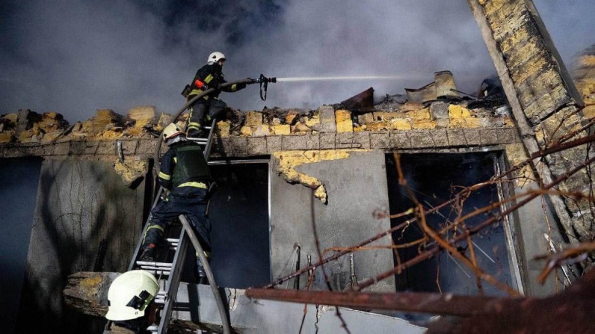 Rusya, Ukrayna’nın doğusu ile güneyini vurdu: 4 ölü