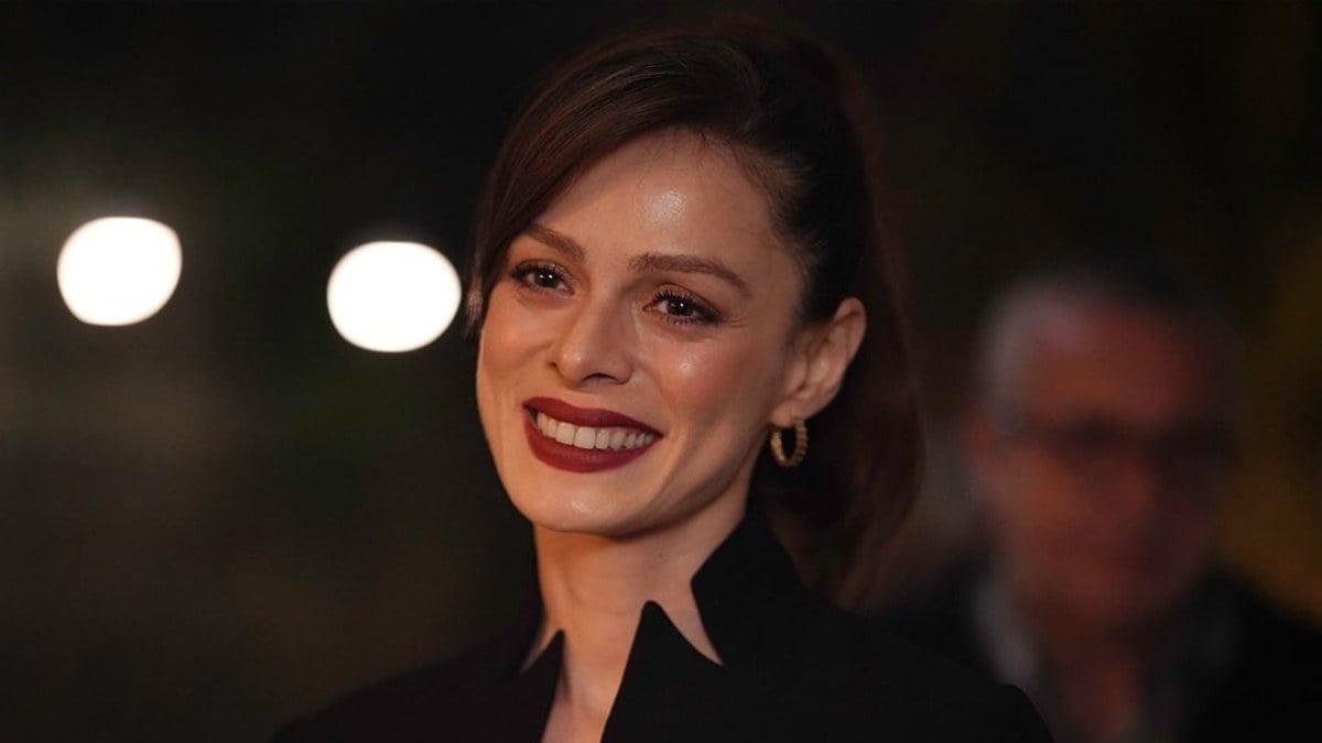 Sandık Kokusu’nun Karsu’su bakın gerçekte kiminle evli! 10 yıllık eşi çok tanıdık…