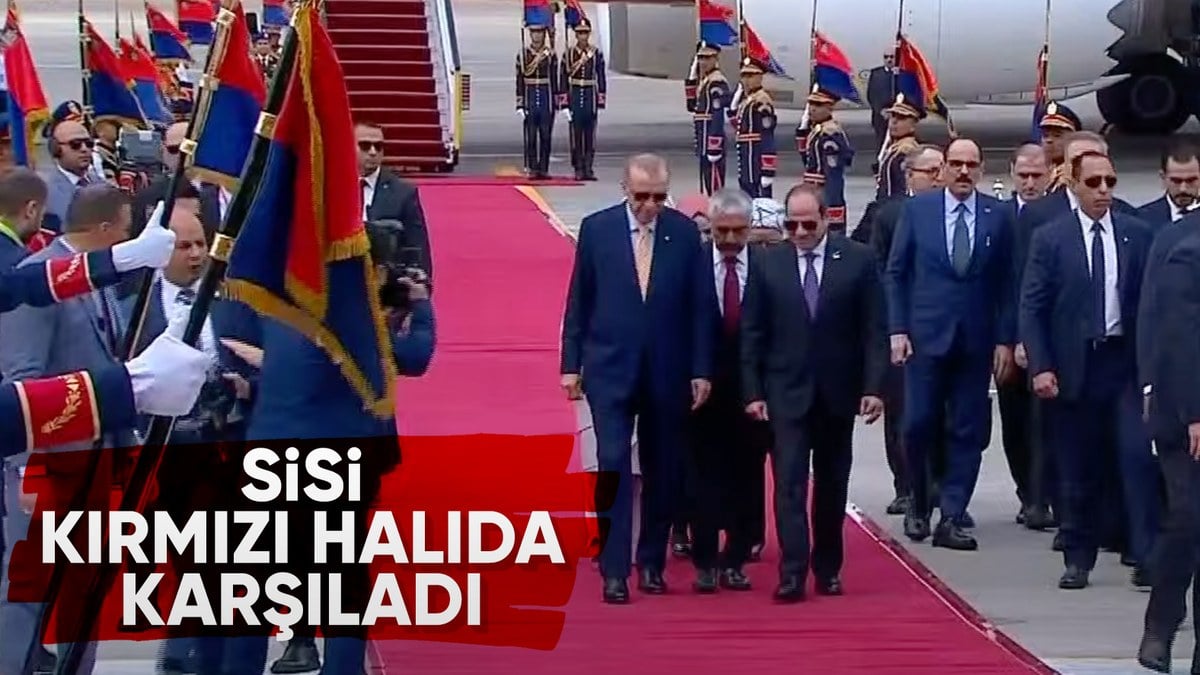Tam 12 yıl sonra: Cumhurbaşkanı Erdoğan Mısır’da! Sisi tarafından karşılandı