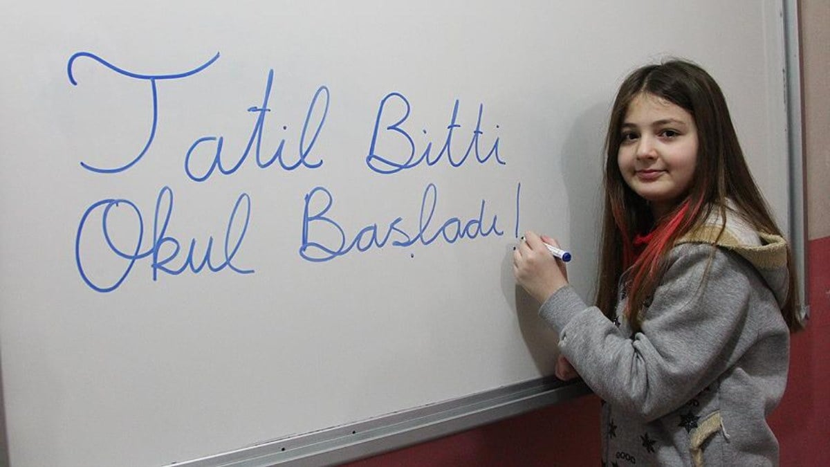 Tatil bitti! Yeni dönemin ilk ders zili yarın çalacak…