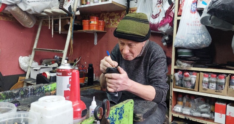 Tekirdağlı ayakkabı tamircilerinin yoğun mesaisi