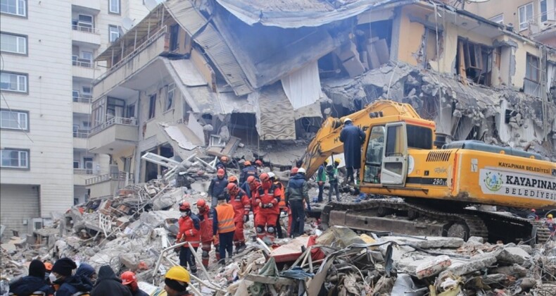 Yılmaz Tunç açıkladı: Deprem soruşturmalarında son durum