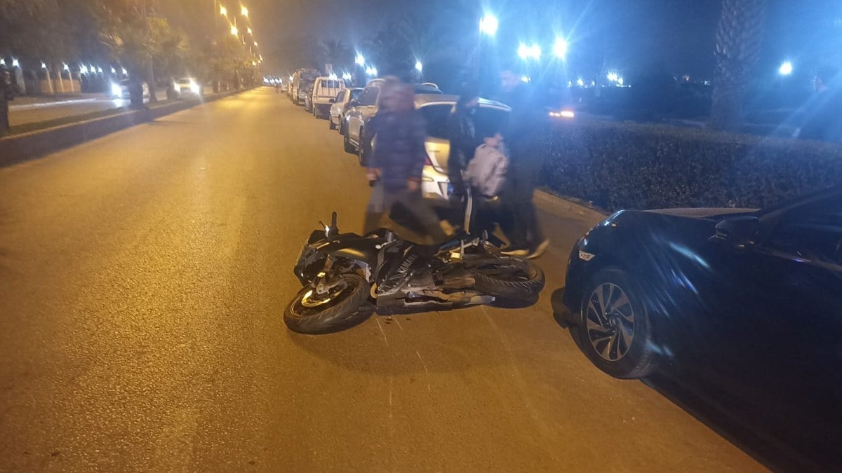 Zonguldak’ta otomobillere çarpan 17 yaşındaki motosikletli can verdi