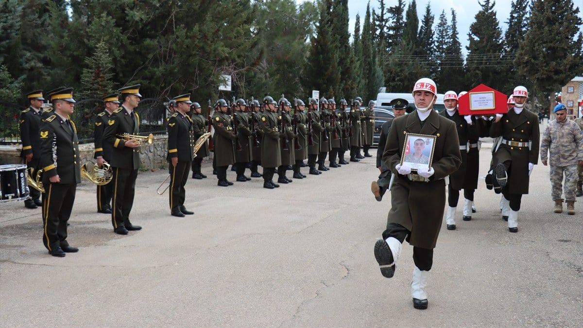 Adıyaman’da Şehit Er Abdulkadir Akıncı son yolculuğuna uğurlandı