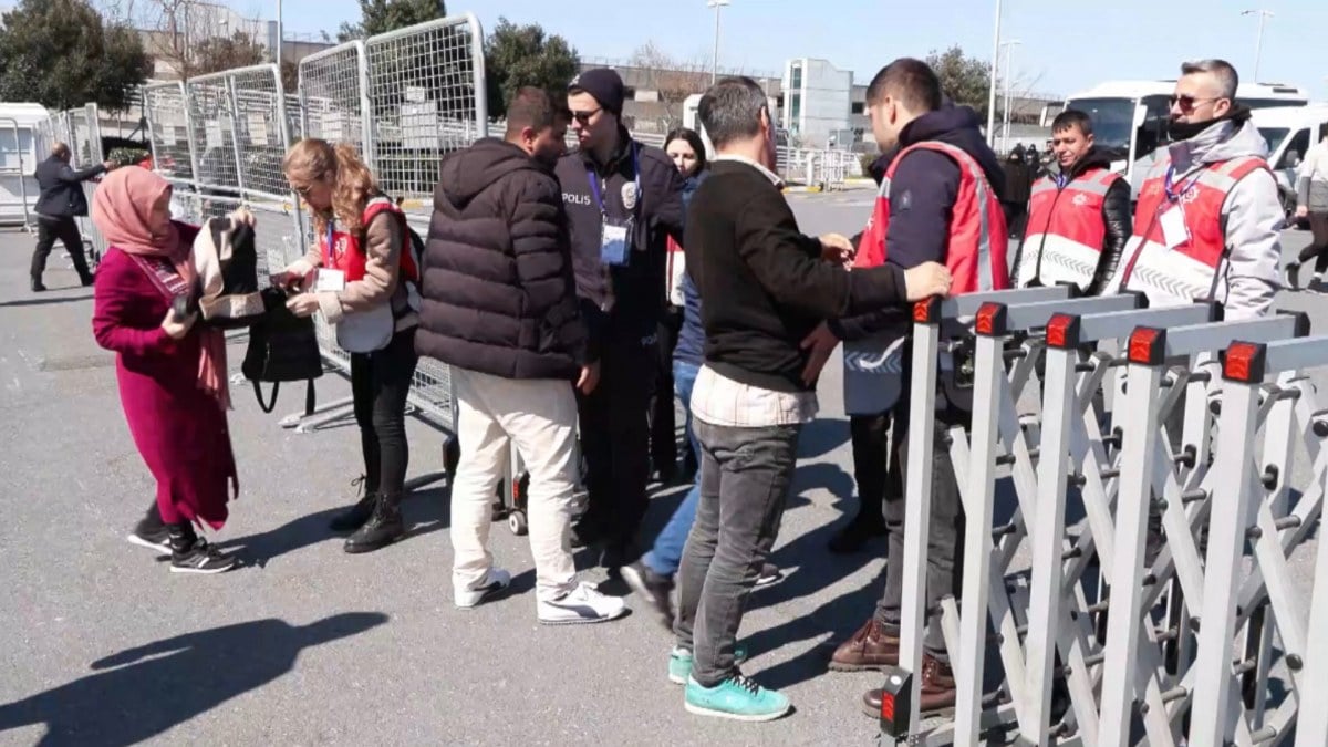 AK Parti’nin Yeniden Büyük İstanbul Mitingi: Girişler başladı