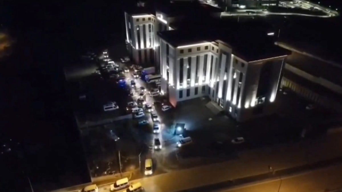 Ali Yerlikaya duyurdu! MAHZEN-6 operasyonunda 15 şüpheli yakalandı