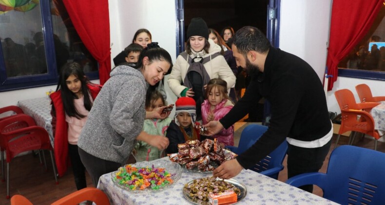 Amasya’da 151 yıllık gelenek: Çocuklar Sepet Sallama’nın keyfini çıkardı