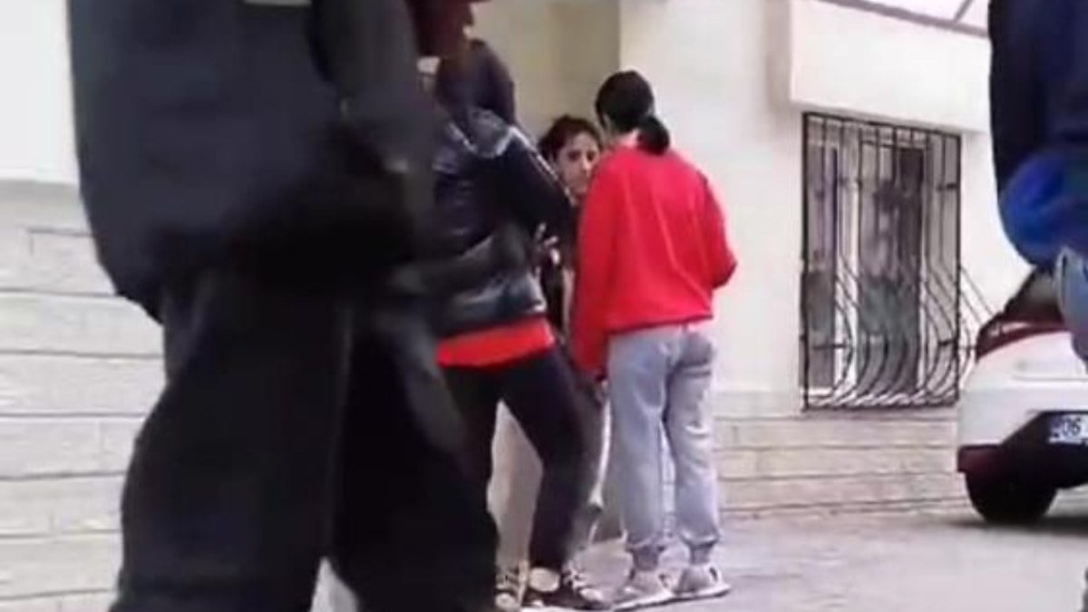 Ankara’da akran şiddeti: Arkadaşları ayırmayıp görüntüledi