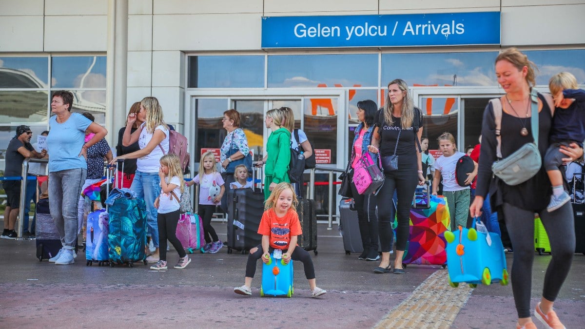 Antalyalı turizmciler: Bayram tatili 9 gün olsun