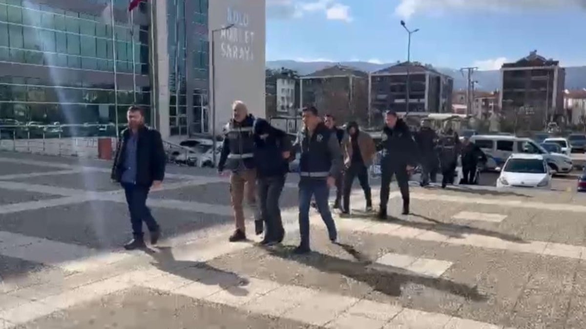 Bolu’da iş adamını gasbeden 4 kişi yakalandı