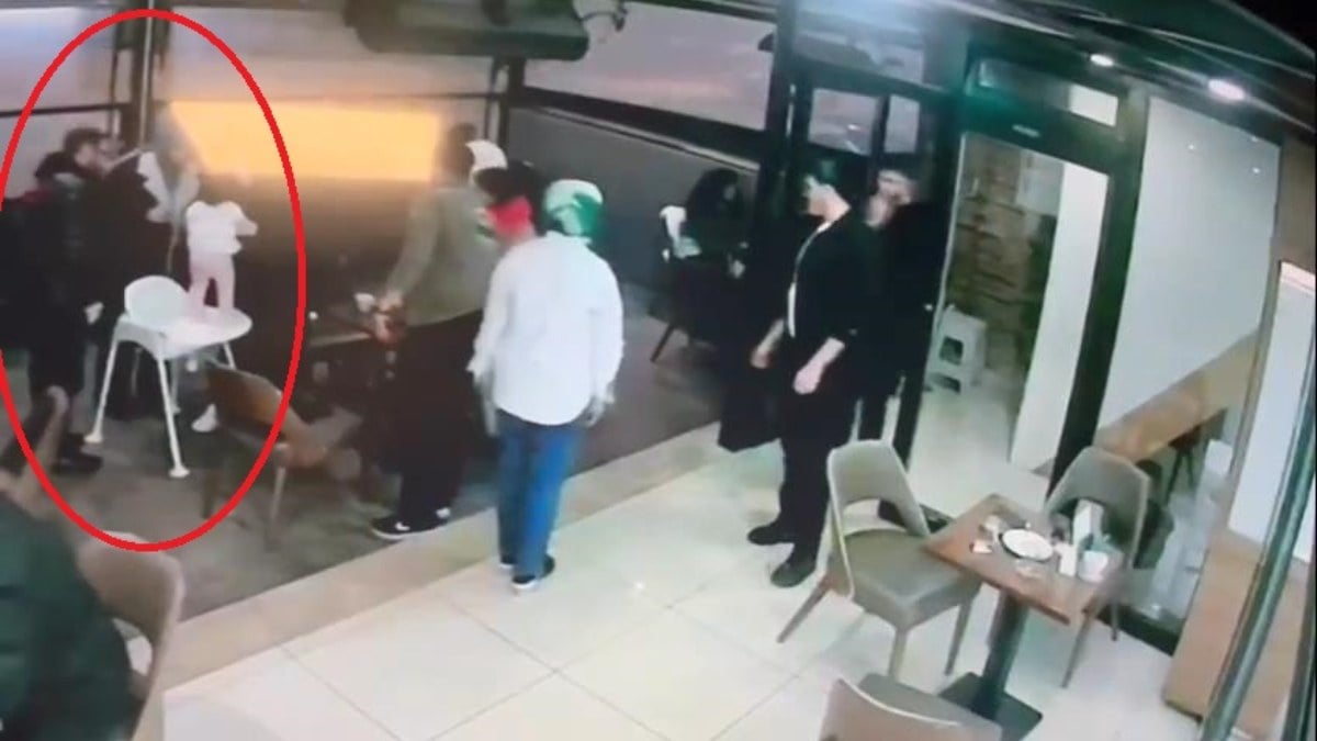 Bursa’da 1 yaşındaki bebeğin hayatı Heimlich manevrası ile kurtuldu