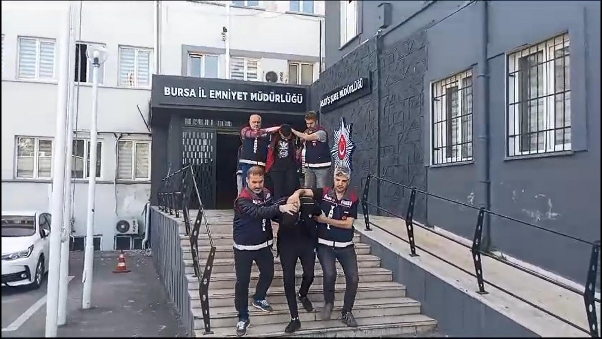 Bursa’da telefon dolandırıcıları kaldıkları villada kıskıvrak yakalandı