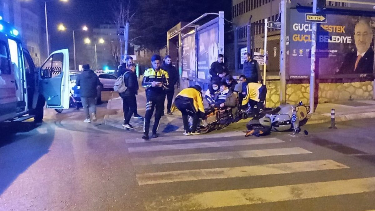 Çorum’da otomobil ile motosiklet çarpıştı: 2 yaralı