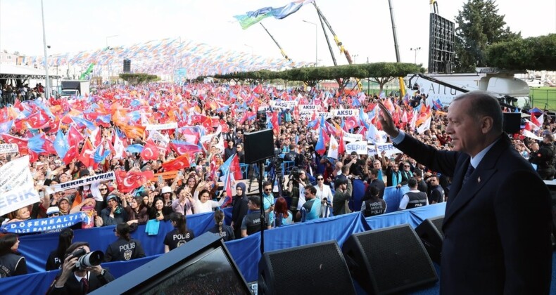 Cumhurbaşkanı Erdoğan, Antalya mitingine katılanların sayısını 80 bin olarak açıkladı