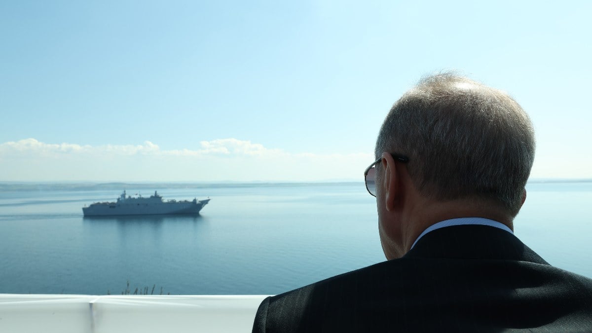 Cumhurbaşkanı Erdoğan: TCG Anadolu Çanakkale Boğazı’nda