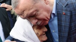 Cumhurbaşkanı Erdoğan’a Diyarbakır’da büyük sevgi…