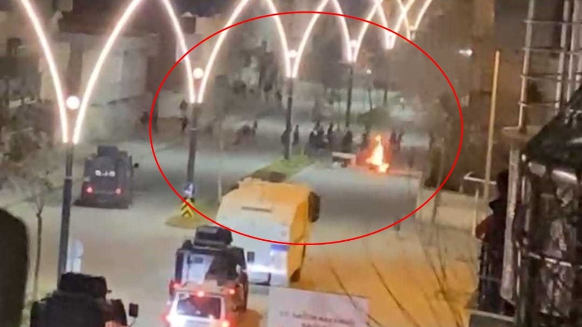DEM Partililer Batman’ı karıştırdı! Yol kesip ateş yaktılar