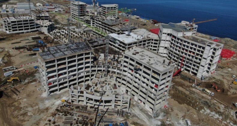 Deniz manzaralı Trabzon Şehir Hastanesi’nin kaba inşaatı bitti